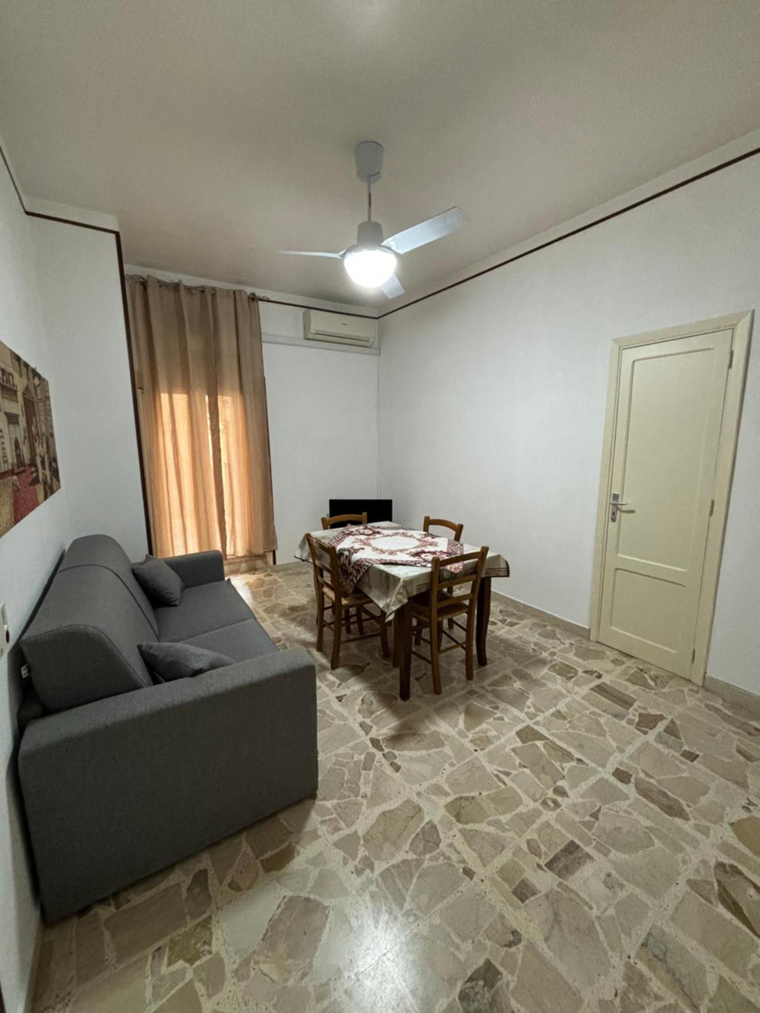 November House צ'פאלו מראה חיצוני תמונה